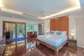 Villa de 4 dormitorios 260 m² Phuket, Tailandia