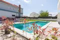 Villa 10 Schlafzimmer 404 m² Kastel Kambelovac, Kroatien