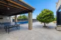 Villa de 5 habitaciones 332 m² Pano Akourdaleia, Chipre
