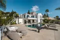 4-Schlafzimmer-Villa 297 m² Marbella, Spanien