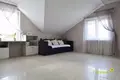Wohnung 4 zimmer 124 m² Ratamka, Belarus