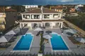 villa de 5 dormitorios 210 m² Umag, Croacia