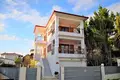 5 bedroom house 215 m² Nikiti, Greece