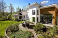 8 room house 263 m² Helsinki sub-region, Finland