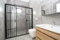 2 bedroom apartment 120 m² Çiftlikköy, Turkey