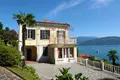 4 bedroom Villa 280 m² Lago Maggiore, Italy