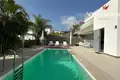 5-Schlafzimmer-Villa  Miraverde, Spanien