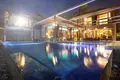 villa de 5 dormitorios 1 053 m² Ban Khao Pi Lai, Tailandia