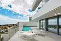 4-Schlafzimmer-Villa 260 m² Finestrat, Spanien