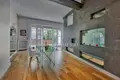 Townhouse 5 bedrooms 350 m² Paris, France