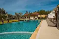 Propiedad comercial  en Bang Nai Si, Tailandia