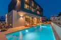 4 bedroom Villa 200 m² Srima, Croatia