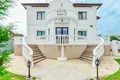 Cottage 386 m² Zhdanovichy, Belarus