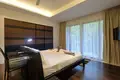 2 bedroom Villa 300 m² Phuket, Thailand