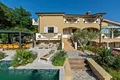 6 bedroom villa 395 m² Porec, Croatia