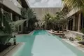 Kompleks mieszkalny Complex of furnished villas with 5-star services, Berawa, Bali, Indonesia