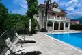 Villa de 7 dormitorios 300 m² Grad Kastela, Croacia