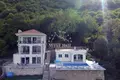 Casa 8 habitaciones 368 m² Kostanjica, Montenegro
