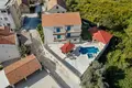 4 bedroom Villa 240 m² Tivat, Montenegro