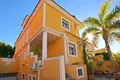 6-Schlafzimmer-Villa 450 m² Alicante, Spanien