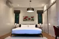 3-Schlafzimmer-Villa 300 m² Phuket, Thailand