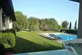 4-Zimmer-Villa 300 m² Sanremo, Italien