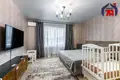 2 room apartment 60 m² Ratamka, Belarus