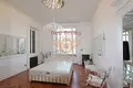 5 bedroom villa 1 000 m² Verbania, Italy