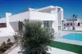 Villa de tres dormitorios 238 m² Polop de la Marina, España