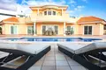 3 bedroom villa 228 m² Adeje, Spain