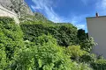 Atterrir  Sveti Stefan, Monténégro