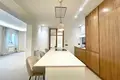 Mieszkanie 3 pokoi 146 m² Madryt, Hiszpania