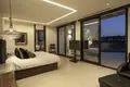 7-Schlafzimmer-Villa 1 090 m² Marbella, Spanien