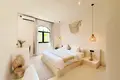 2 bedroom Villa 120 m² Kerobokan, Indonesia