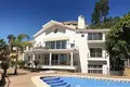 5-Schlafzimmer-Villa 1 383 m² Benahavis, Spanien