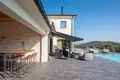Villa de 4 dormitorios 435 m² Umag, Croacia