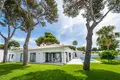 Villa de tres dormitorios 234 m² Marbella, España