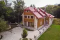 Дом  Черногория, Черногория