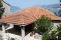 Villa de 4 dormitorios 500 m² Lustica, Montenegro