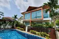 Villa de tres dormitorios 125 m² Phuket, Tailandia