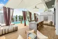 4 bedroom Villa 322 m² Phuket, Thailand