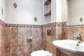 Chalet 467 m² Valiarjanava, Bélarus