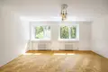 Commercial property 220 m² in Warsaw, Poland