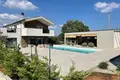 villa de 5 dormitorios 350 m² Grad Pula, Croacia