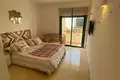 Stadthaus 3 Schlafzimmer 200 m² Benahavis, Spanien