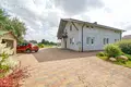Casa de campo 353 m² Dziarzynski sielski Saviet, Bielorrusia