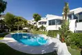 Szeregowiec 2 pokoi 204 m² Marbella, Hiszpania