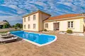 Villa de 4 dormitorios 180 m² Grad Pula, Croacia