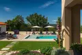 Dom 4 pokoi 230 m² Pula, Chorwacja
