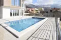 Haus 5 zimmer 400 m² Becici, Montenegro